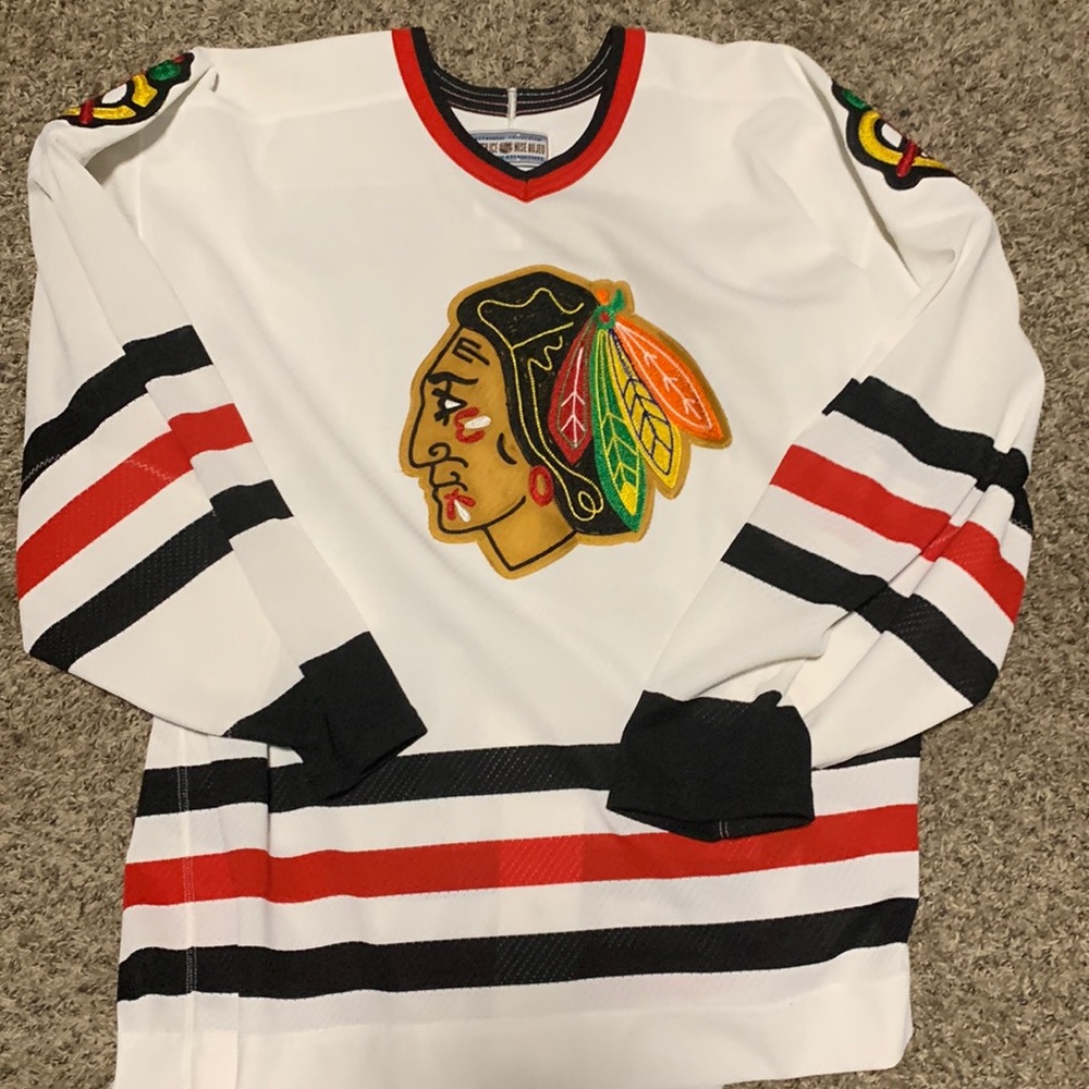 Mens Chicago black hawks jersey size 52 no stains great condition